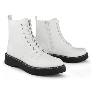 NWT Hawkwell Combat Boots
